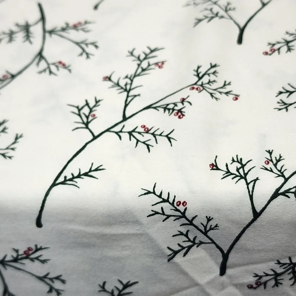 Threshold Performance Sheet Set King 400 Thread Count Holiday Holly Christmas
